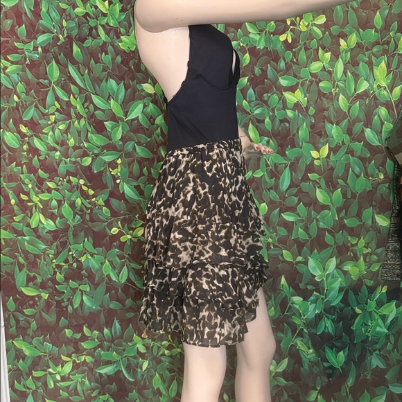 Converse Leopard Print Tiered Ruffle Skirt - Picture 11 of 16